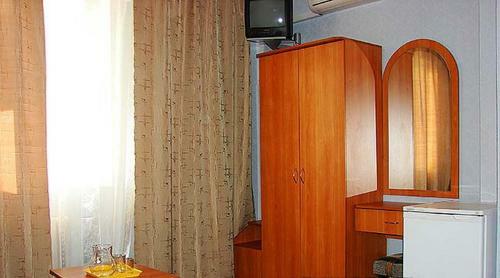 Hostal Yuzhny Ray Guest House