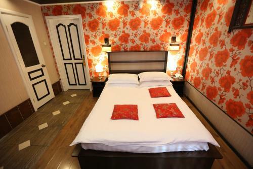 Zhemchuzhina Vostoka Hotel