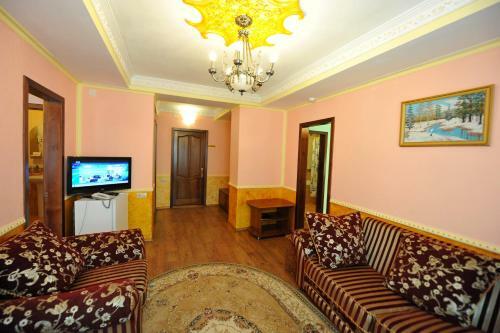 Kristall Hotel