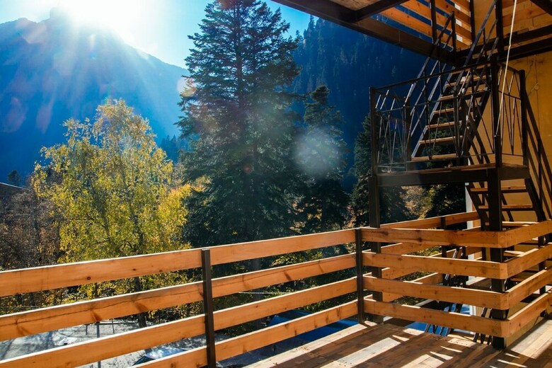 Altaroom Hotel