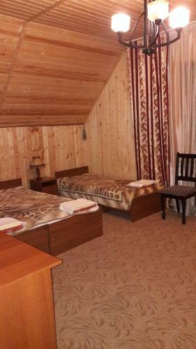 Adel Hotel