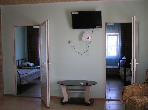 Hostal Guesthouse On Delegatskaya 82 A