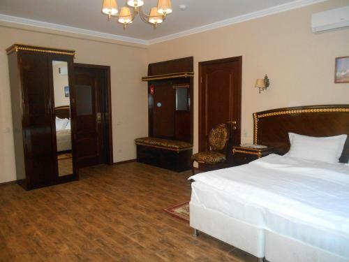Green Hall Hotel