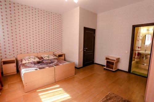 Hostal Guest House On Krasnih Partizan