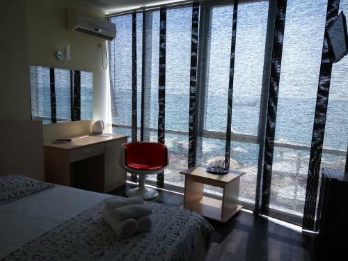 Laza Hall Hotel