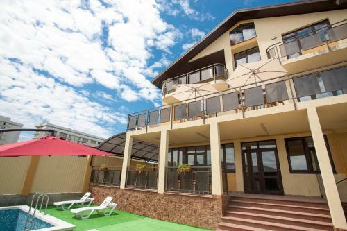Hostal Karamel Guest House