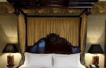 Craig's Royal Hotel