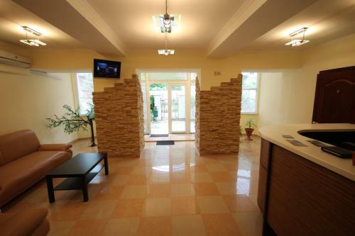 Hostal Solnechniy Guest House