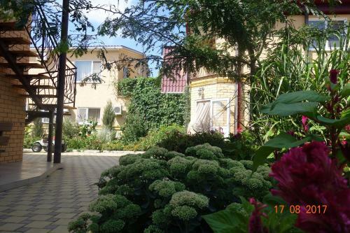 Hotel Guest House Raiskiy Ugolok