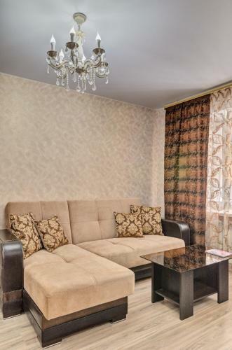Apartment On Suvorova 165