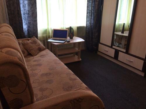 1-room Apartment Near Kristal
