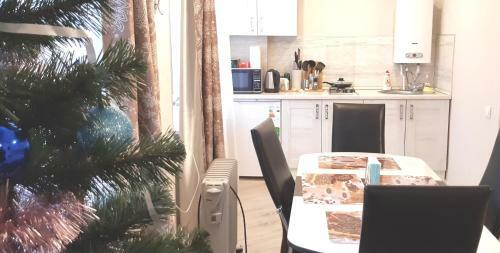 Apartment On Naberezhnoy Velikoy