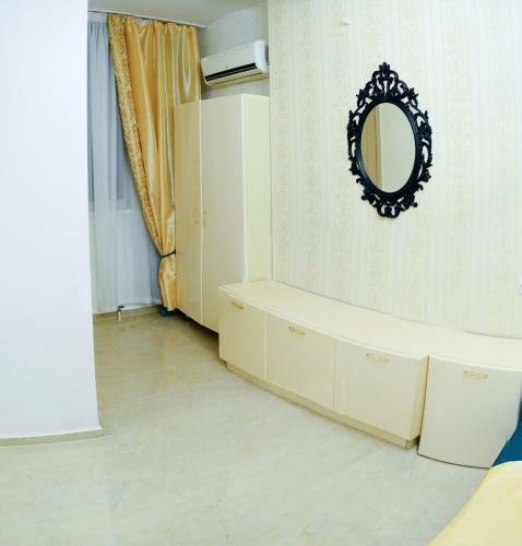 2 Bedroom Apartment Near The Sea