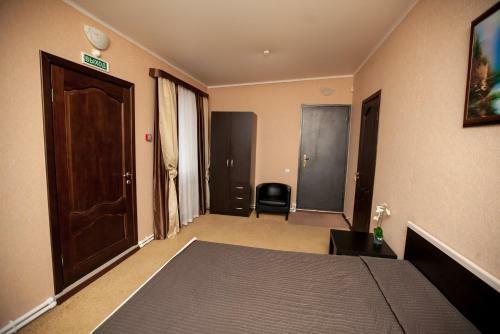 Hostal Kovcheg Guest House