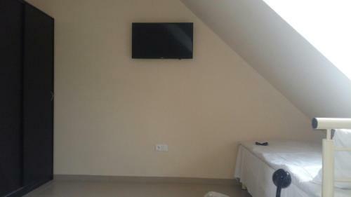 Hostal Health Guest House Zurbagan