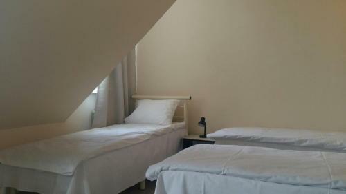Hostal Health Guest House Zurbagan