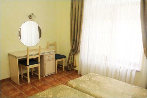 Hostal Assol Guest House