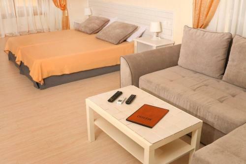 Hostal Assol Guest House