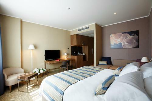 Park Hotel Letoleto With Aqua Park