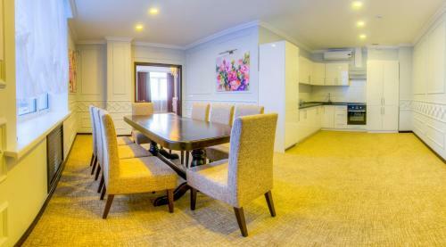 Reston Hotel & Spa