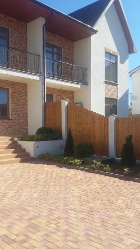 Hostal Guest House On Krasnodarskaya 7