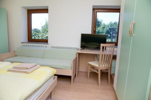 Zoi Apartments