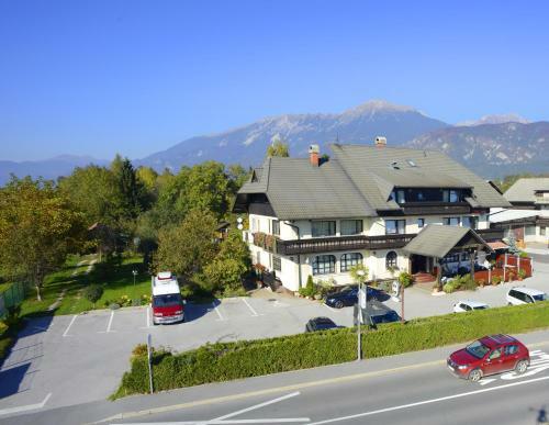 Hostal Guesthouse Leski Dvor