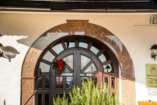 Hostal Guesthouse Leski Dvor