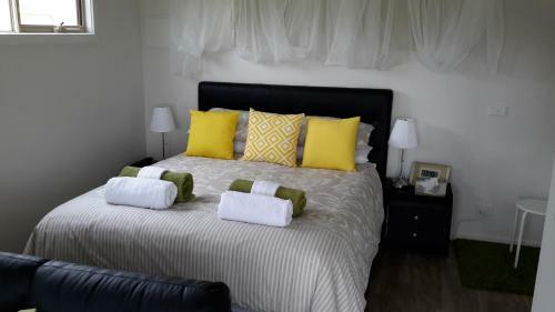 Bed & Breakfast Bass Coast Country Cottages
