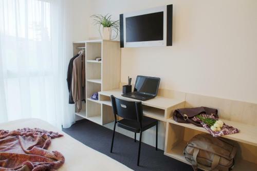 Topmotel