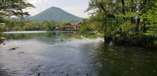 Villa Hotri House On The River Island