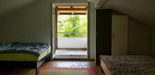 Villa Hotri House On The River Island