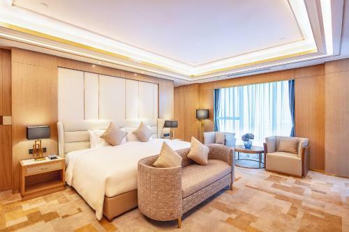 Hotel Howard Johnson New District Plaza Ziyang