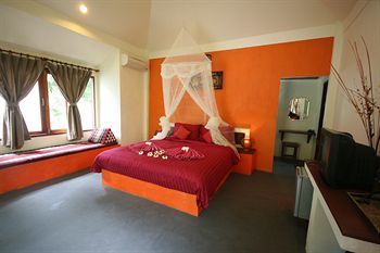 Hotel Hacienda Resort & Beach Club