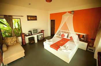 Hotel Hacienda Resort & Beach Club