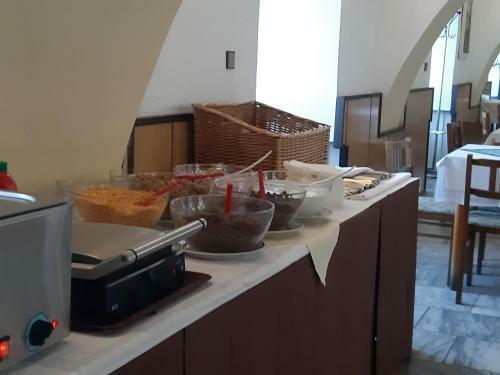 Hotel Jest?�b�
