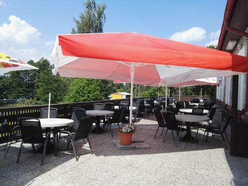 Hotel Jest?�b�