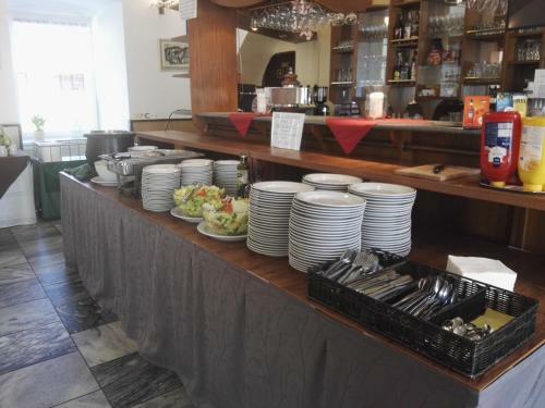 Hotel Jest?�b�