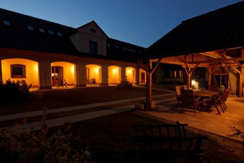 Hostal Penzion Bedn�??v Dv?r