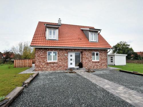 Cozy Holiday Home In Gross Schwansee With Sauna