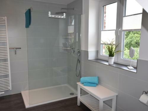 Cozy Holiday Home In Gross Schwansee With Sauna