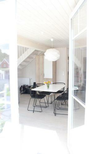 Ferienhaus Am Wasser Nahe Werbelinsee/
