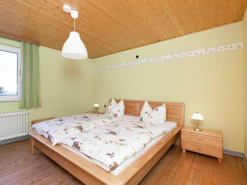 Spacious Apartment In Rodershausen With Barbecue