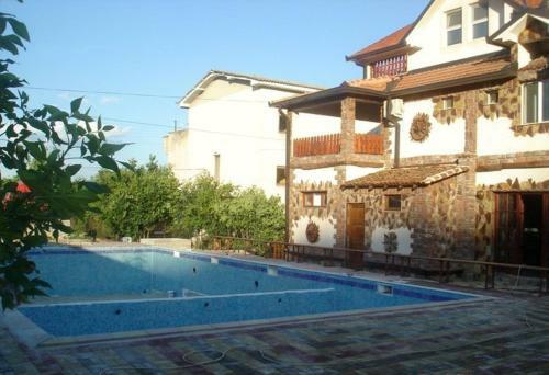 Hostal Apartments Dan Dar