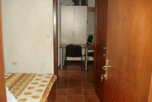 Hostal Apartments Dan Dar