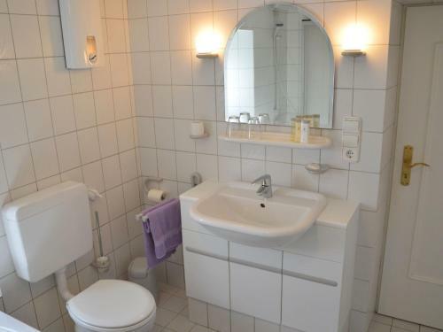 Cozy Apartment With Private Garden In Ittel
