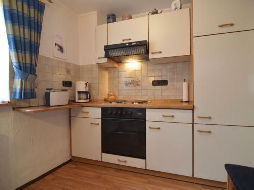 Cozy Apartment With Private Garden In Ittel