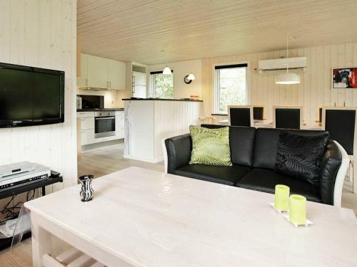 Two-bedroom Holiday Home In Tarm