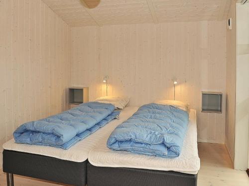 Four-bedroom Holiday Home In Henne 6