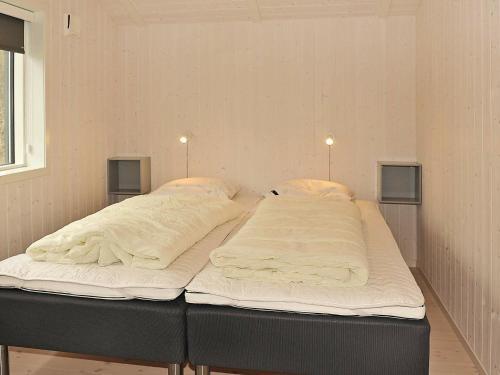 Four-bedroom Holiday Home In Henne 6